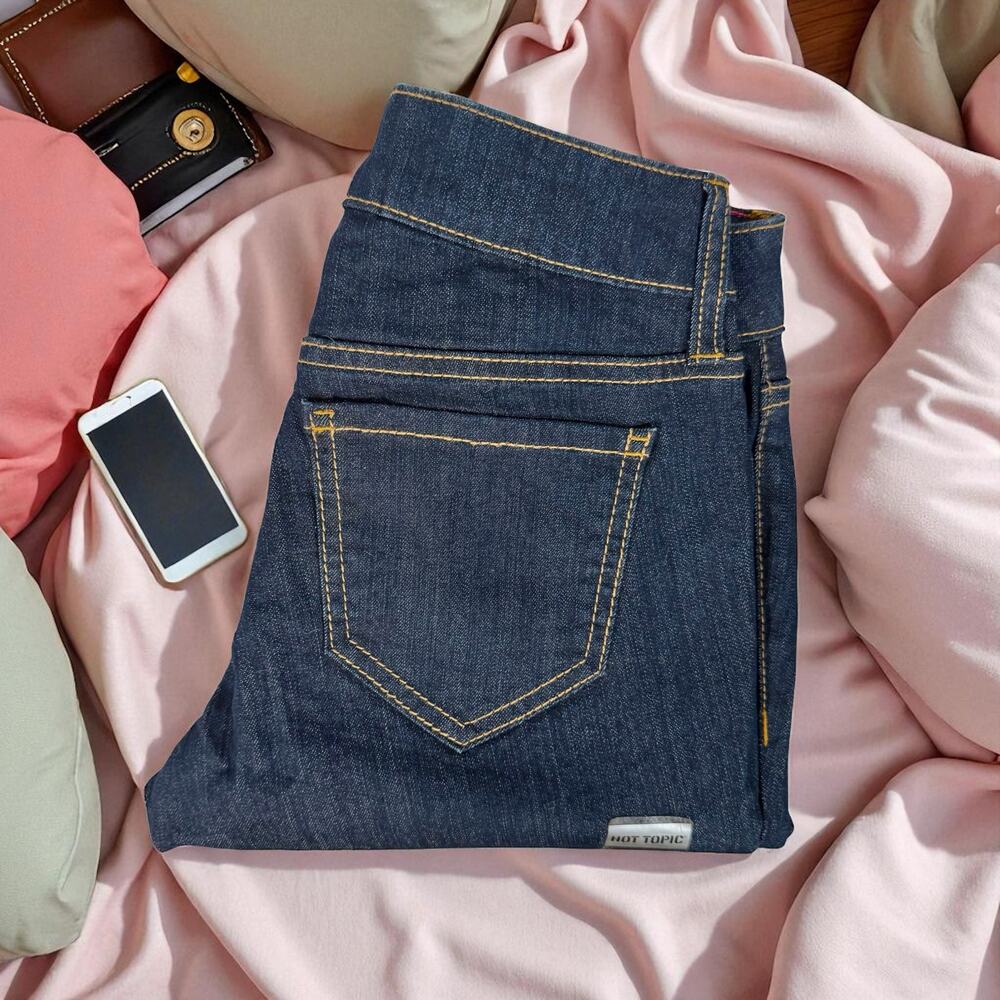 Lovesick Hot Topic Women's 0 Dark Indigo Blue The Skinny Jeans Stretch Denim